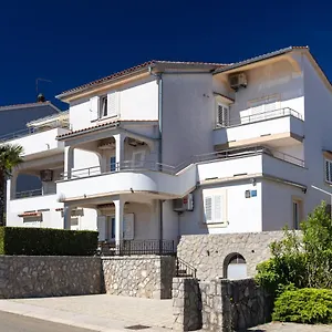 https://apartments-stipancic.primorje-gorskikotar.com